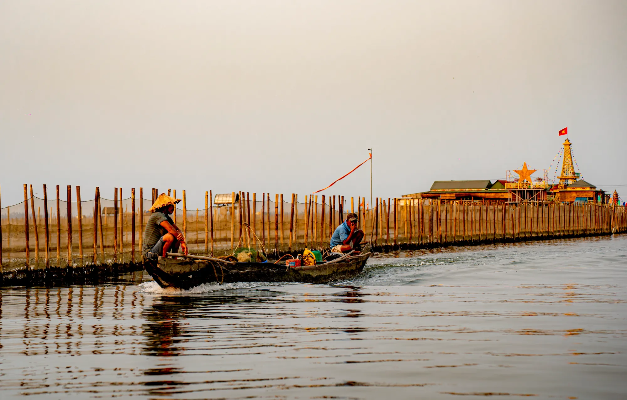Về làng Chuồn ăn bánh khoái cá kình